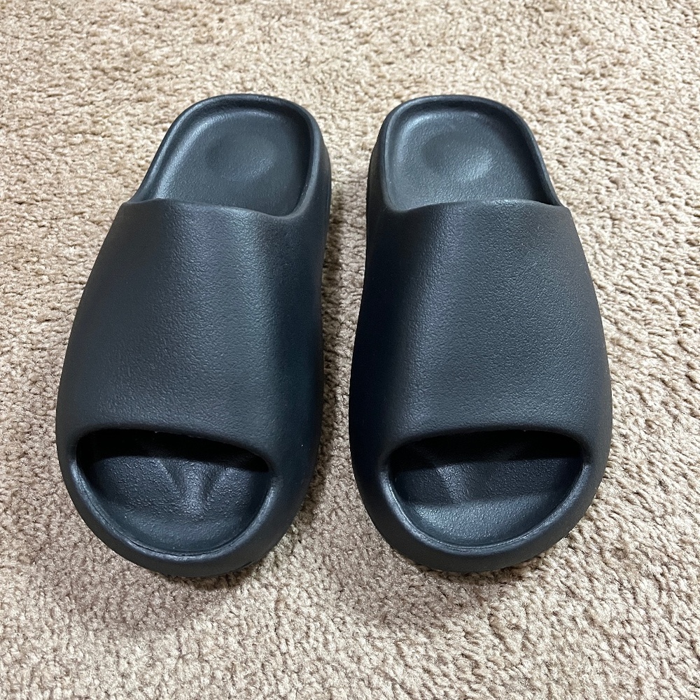 Authentic Yeezy Slides